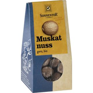 Muskatnuss, ganz